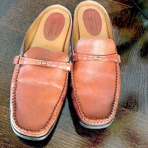 Trask Slip On Leather Loafers Size 8